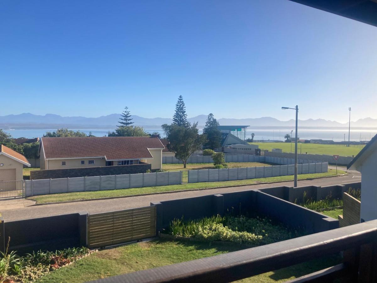 Becks At The Bay Loadshedding Free Villa